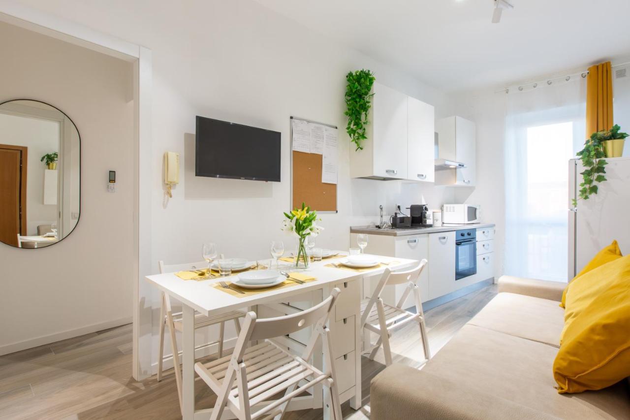 Milano City Apartments - Stylish House Free Wifi-Parking-Airport ภายนอก รูปภาพ