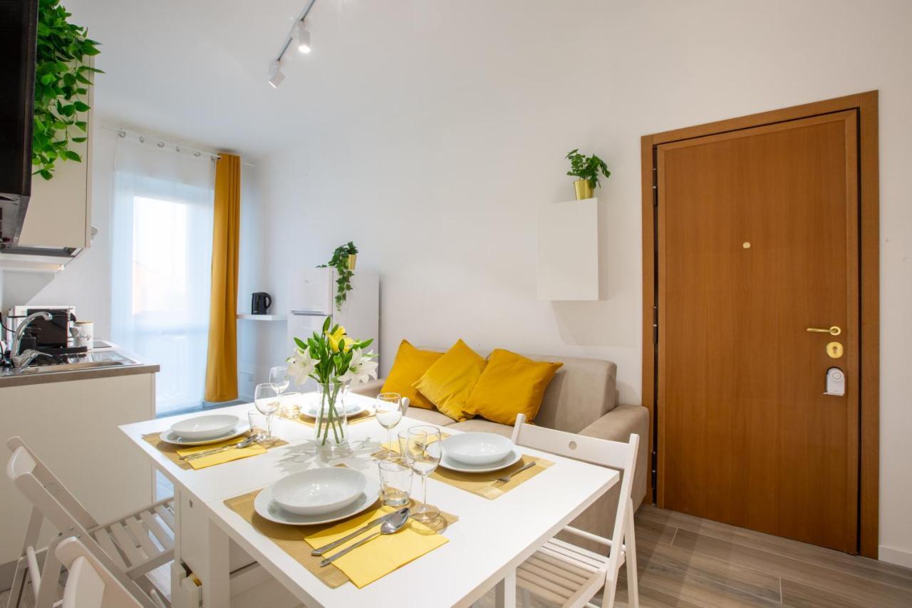 Milano City Apartments - Stylish House Free Wifi-Parking-Airport ภายนอก รูปภาพ